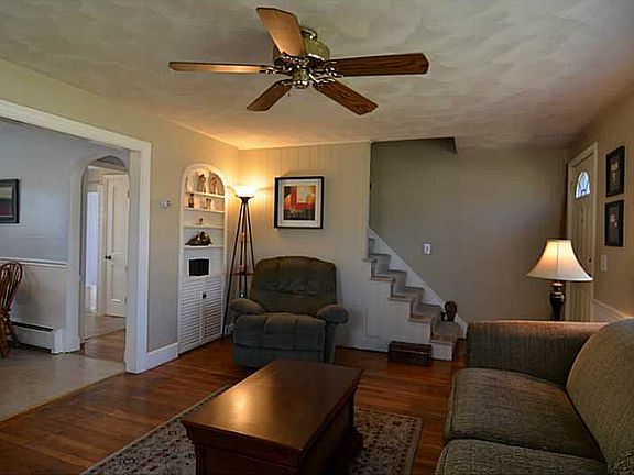 4th image of 52 Fatima Dr