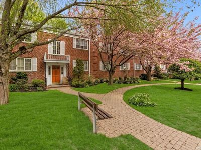 29 Nathan Hale Drive #32A, Huntington, NY, 11743