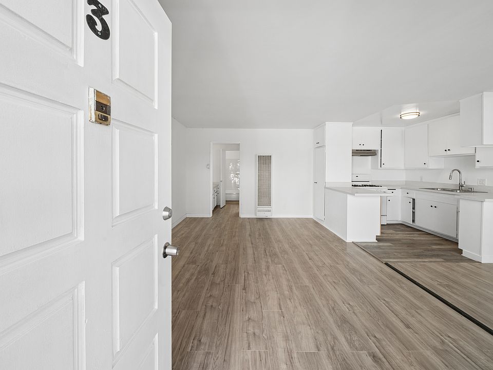 1st image of 14139 Gilmore St APT 3
