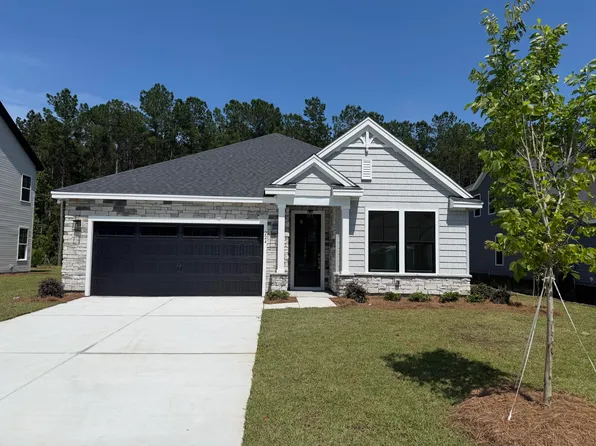 224 Creek Pointe Dr, Moncks Corner, SC 29461