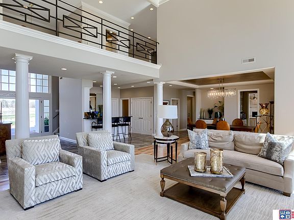 5th image of 1200 Pelican Bay Pl