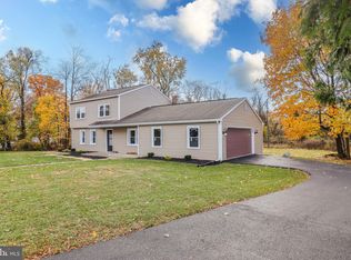 2198 Gale Dr, Harrisburg, PA 17110