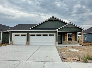 325 N Woodstone St, Derby, KS 67037