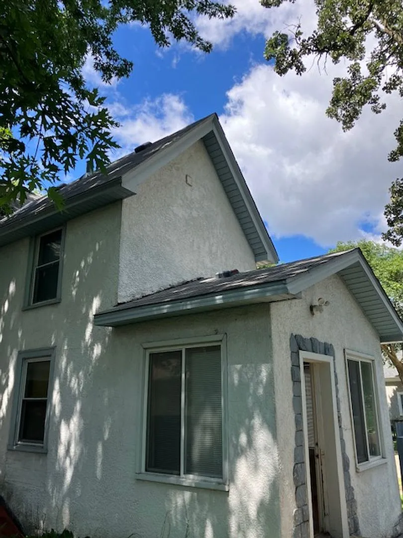 2 bedroom 1 bathroom home in Northeast Minneapolis — Photo 3