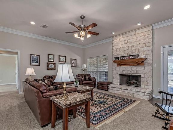 2nd image of 1209 Turfway Park Dr