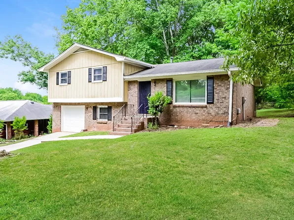 3074 Menlo Park Dr, Rex, GA 30273