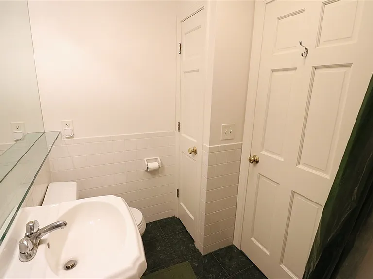 30 Upland Rd #14 — Photo 16