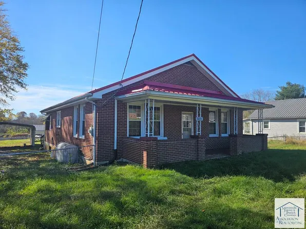 800 Providence Dr, Patrick Springs, VA 24133