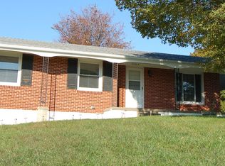 3300 Farmview Dr., Blacksburg, VA 24060
