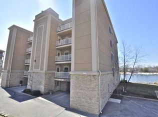 6730 Spirit Lake Dr #33, Indianapolis, IN 46220