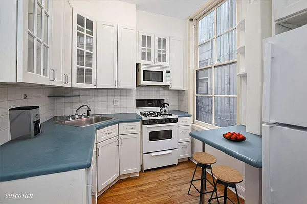 Sold by Corcoran | media 3