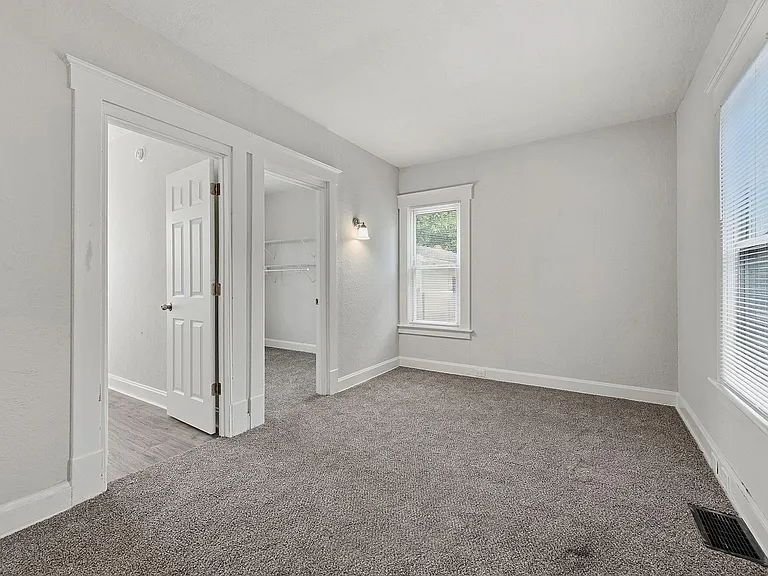 3713 Frances Ave — Photo 20