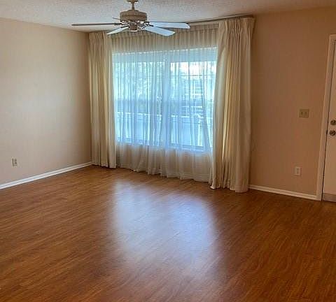 4th image of 2929 3601 Ocean Blvd #115-9-101
