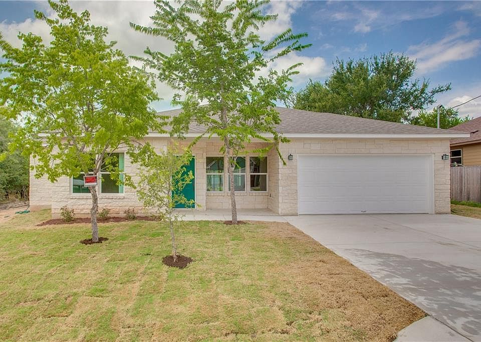 1st image of 390 Nene Ln