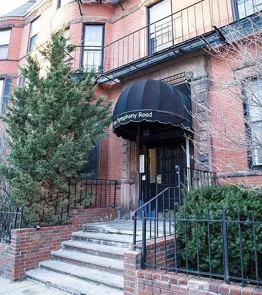 1 Symphony Rd #2 — Photo 15