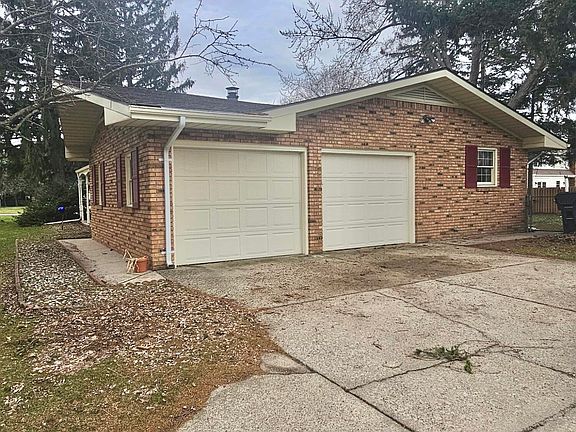 4th image of 2902 Lincoln Ave