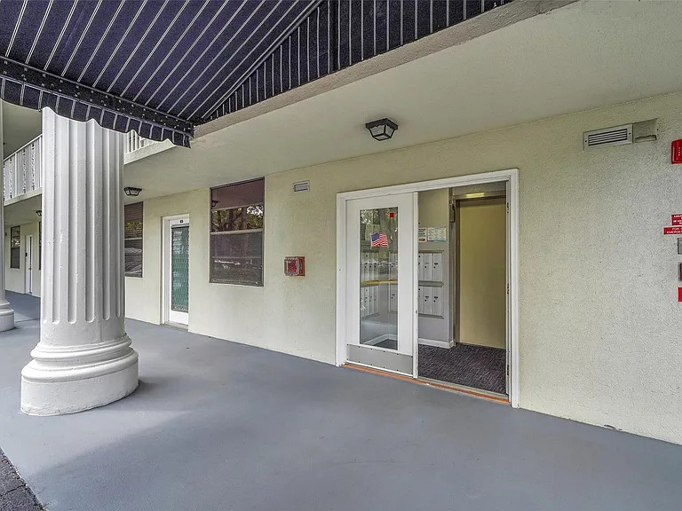 1713 Whitehall Dr #103 — Photo 3