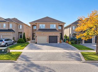 7683 Doverwood Dr, Mississauga, ON L5N 8J1