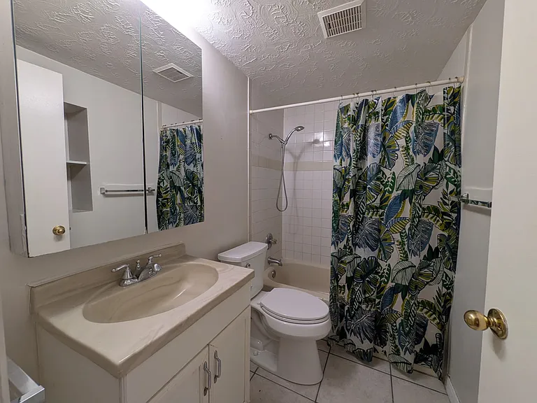 5547 Mallow St — Photo 19