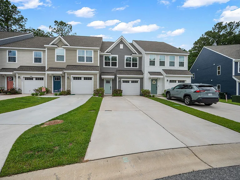 1051 Crescent Cove Ln — Photo 28