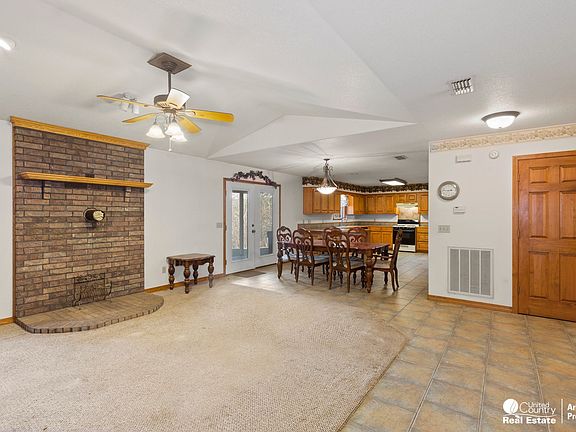 3rd image of 129 Ryan Ln