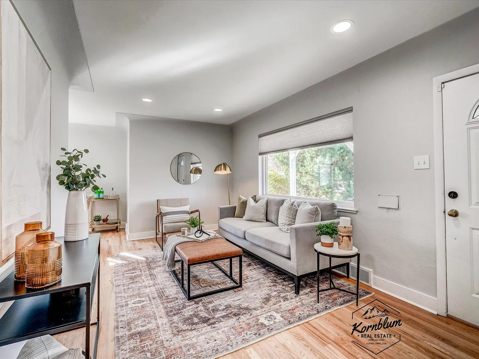 3 bed, 1610 sqft, $3,150 — Photo 3