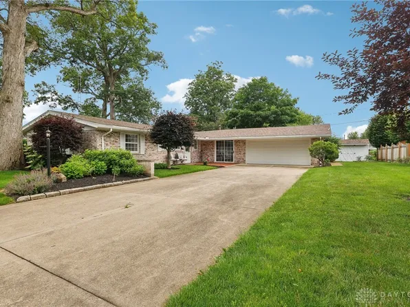 282 Hickory Dr, Greenville, OH 45331