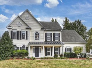 1107 Butterburr Dr, Matthews, NC 28104
