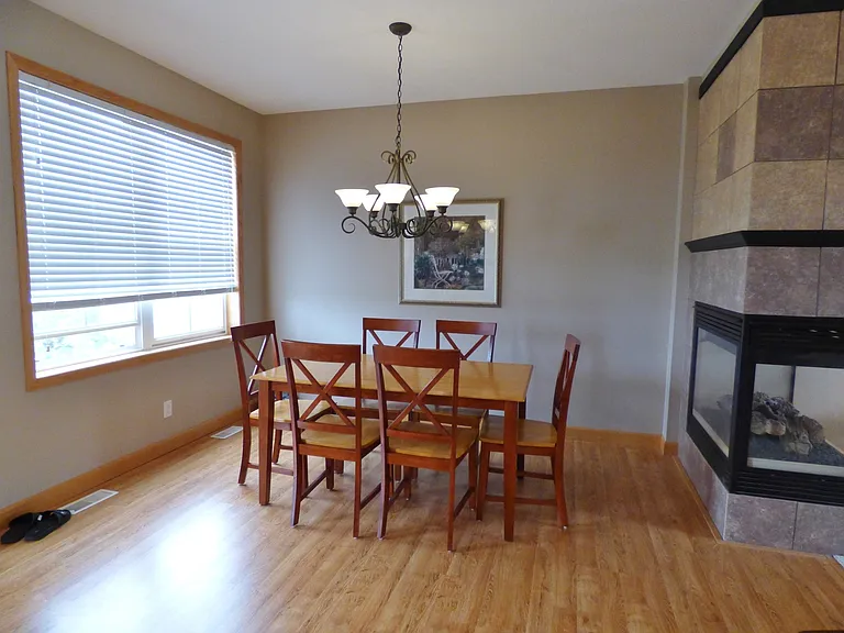 5793 Mount Curve Blvd — Photo 2