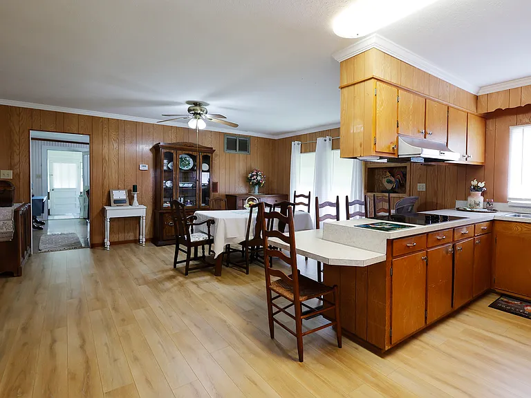 7037 Lilly Rd — Photo 9