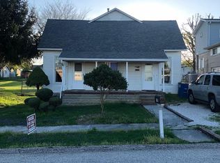 2011 F St, Bedford, IN 47421