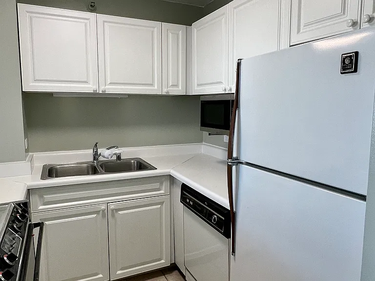 3660 N Lake Shore Dr #1912 — Photo 6