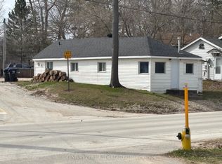 397 Mosley St, Wasaga Beach, ON L9Z2J8