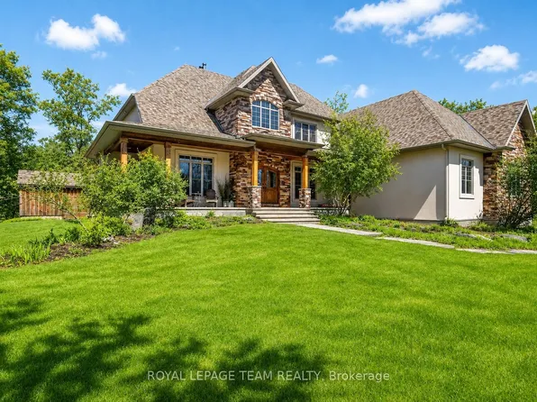 1671 Reindeer Way, Ottawa, ON K4P 0A2