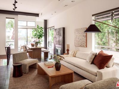 852 10th St APT 1, Santa Monica, CA, 90403