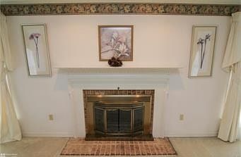 5th image of 4739 Doe Run Ct