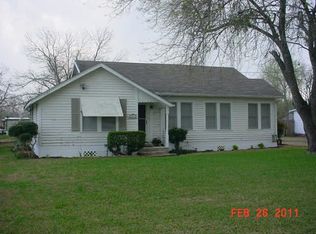 2413 Lone Tree Rd, Victoria, TX 77901