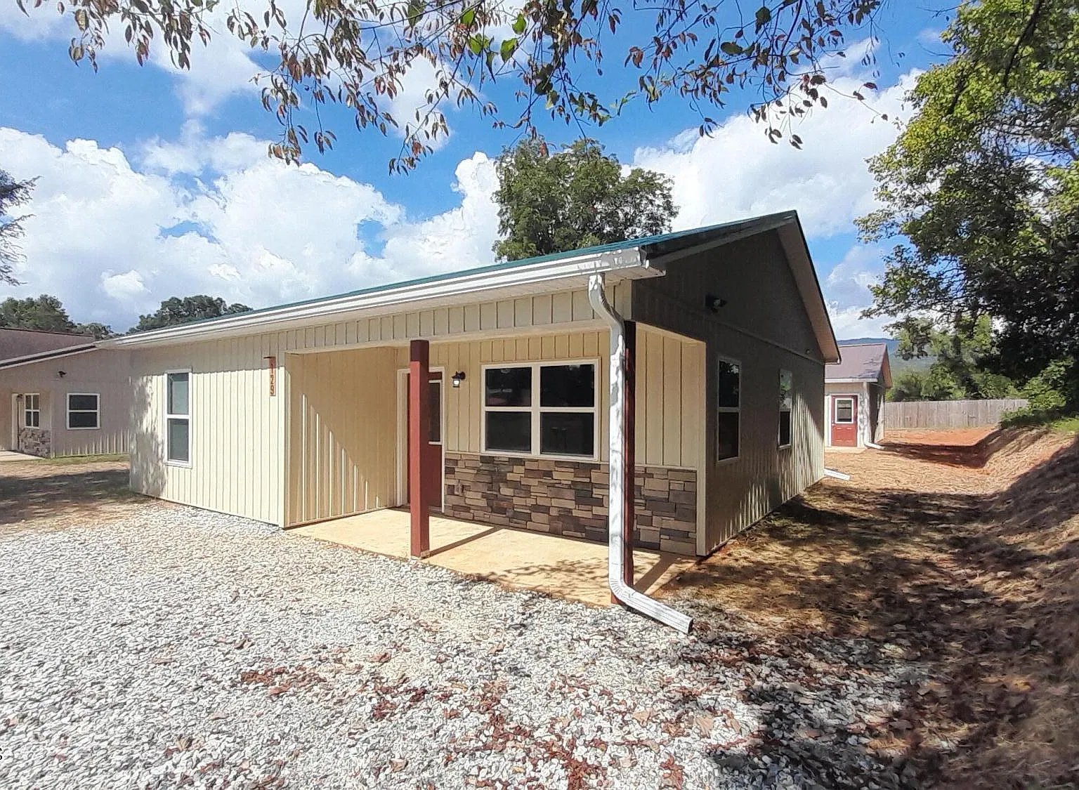 2 bed, 2.0 bath, $1,400 — Photo 1