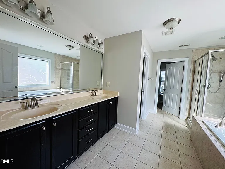 3913 Wedonia Dr — Photo 17