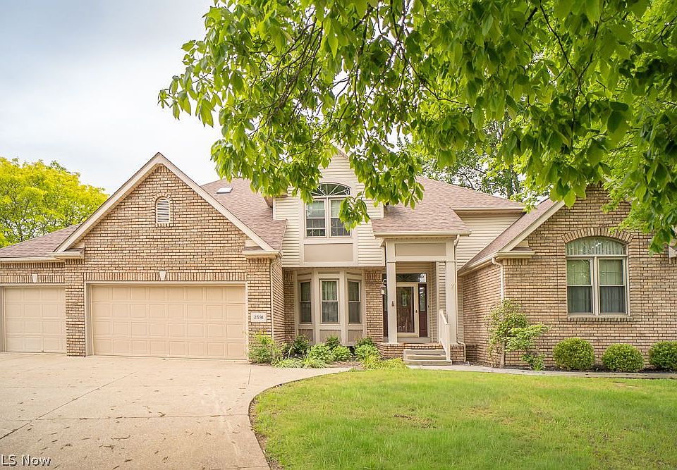 1st image of 2591 Fallen Oak Cir NE