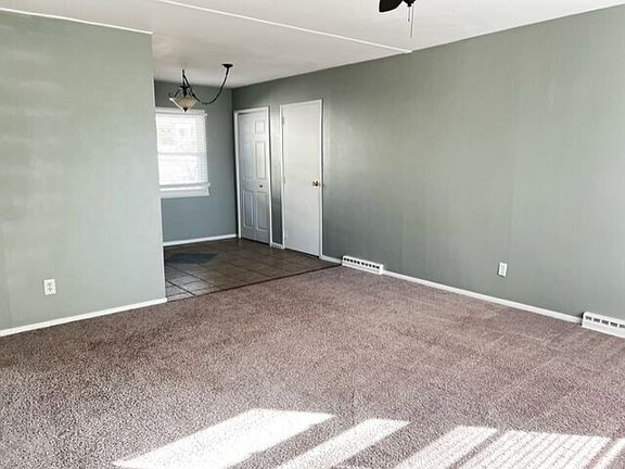 4th image of 608 Iroquois Dr