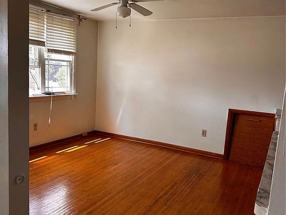 4th image of 54 Marlene Dr Floor 2