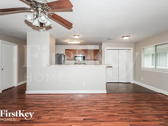 5th image of 19943 Crested Hill Ln