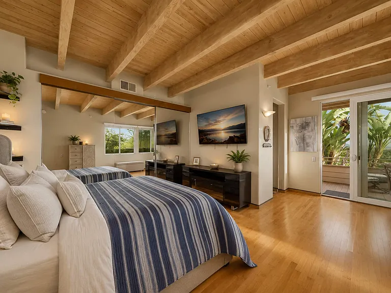 4350 Alta Mira Dr — Photo 58