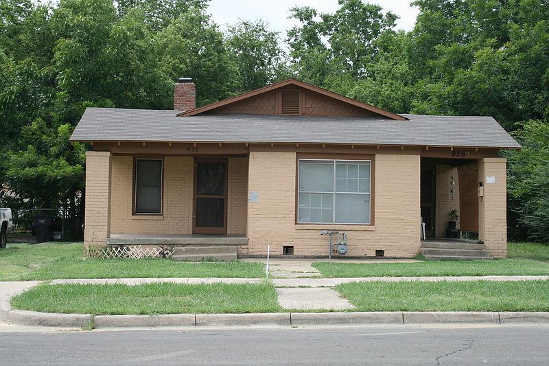 1st image of 926 Elmwood Ave