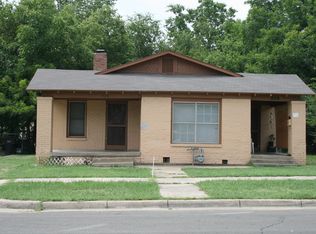 926 Elmwood Ave, Fort Worth, TX 76104