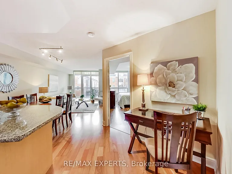 80 Harrison Garden Blvd #215 — Photo 8