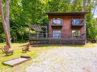 4256/4260 New Pioneer Trl, Pigeon Forge, TN 37863