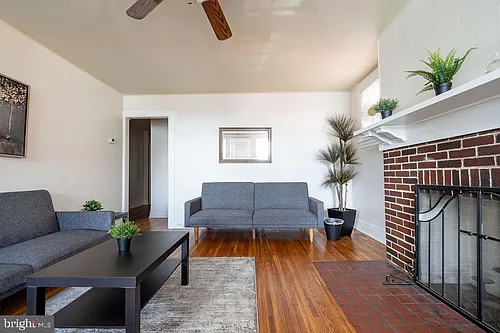 315 Frederick St Photo 1