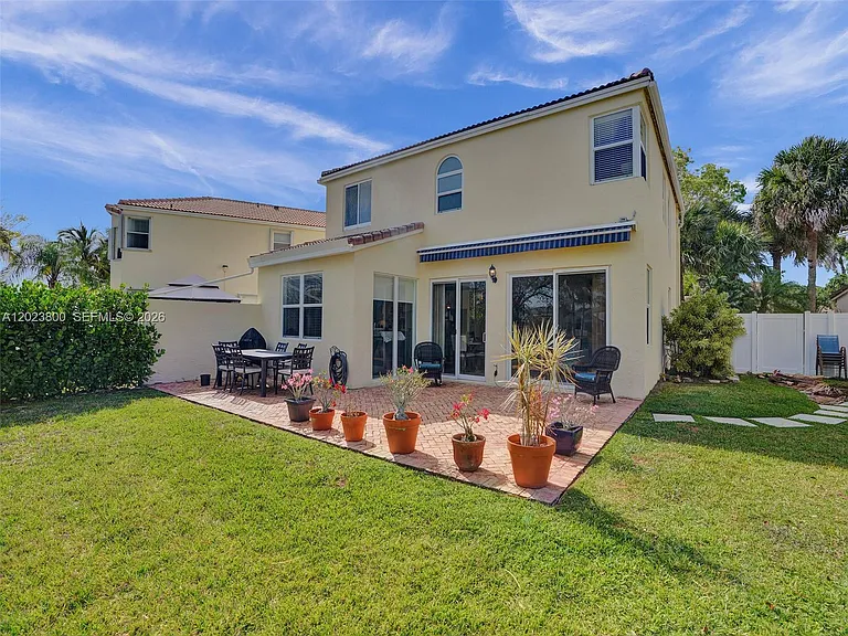 700 NW 158th Ln — Photo 37